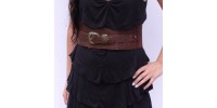 Recycled leather belt with an original cut, one buckle and stretchable back